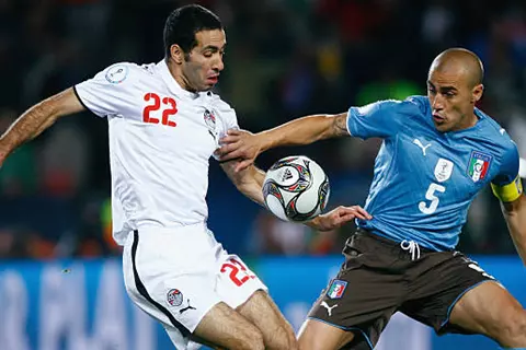 اللقاء يتجدد بعد 16 عاما.. ذكريات حزينة تطارد كانافارو أمام منتخب مصر